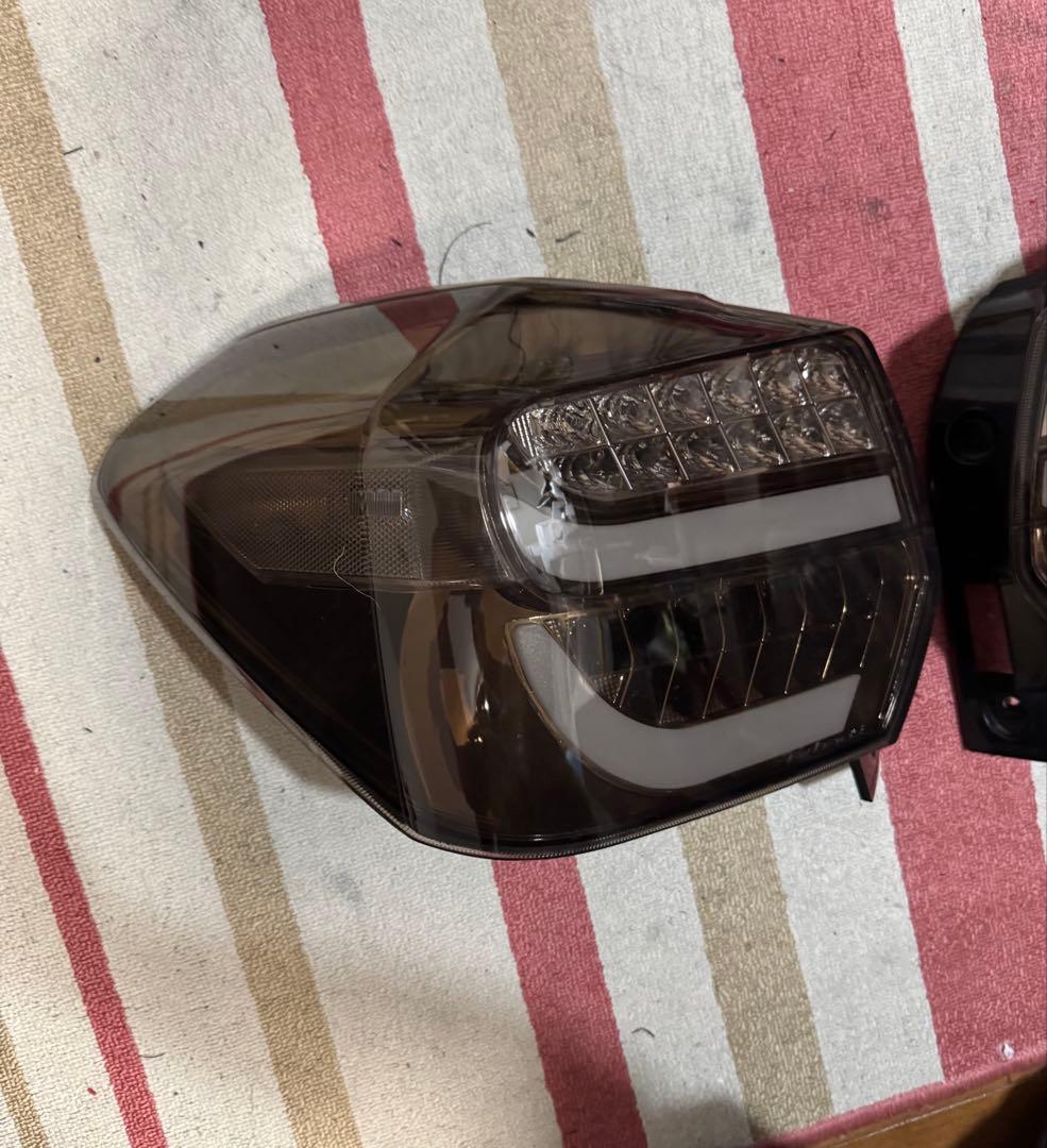 インプレッサスポーツ XV GP系 ヴァレンティ テールランプ テール