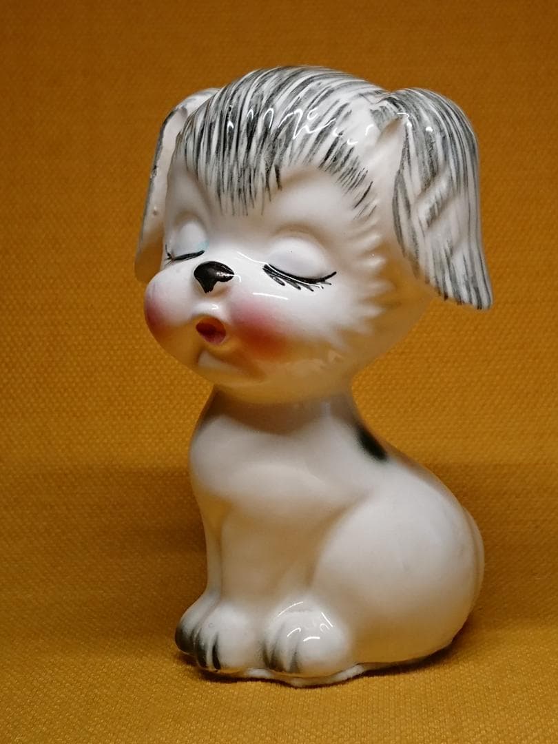 【美品】イヌ　ネコ　陶器　オブジェ　置物　インテリア　工芸品　美術品　A1251