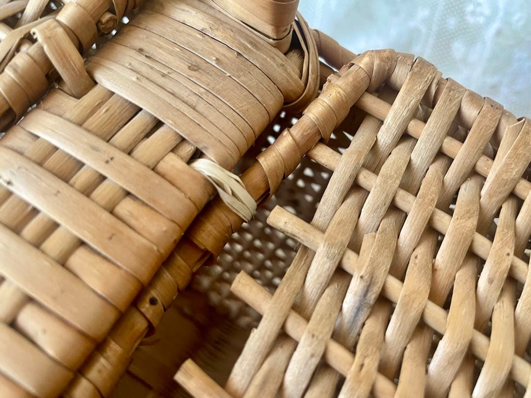 ローズパニエ大　バラペイント蓋付きバスケット　フランスアンティーク　かご　カゴ籠