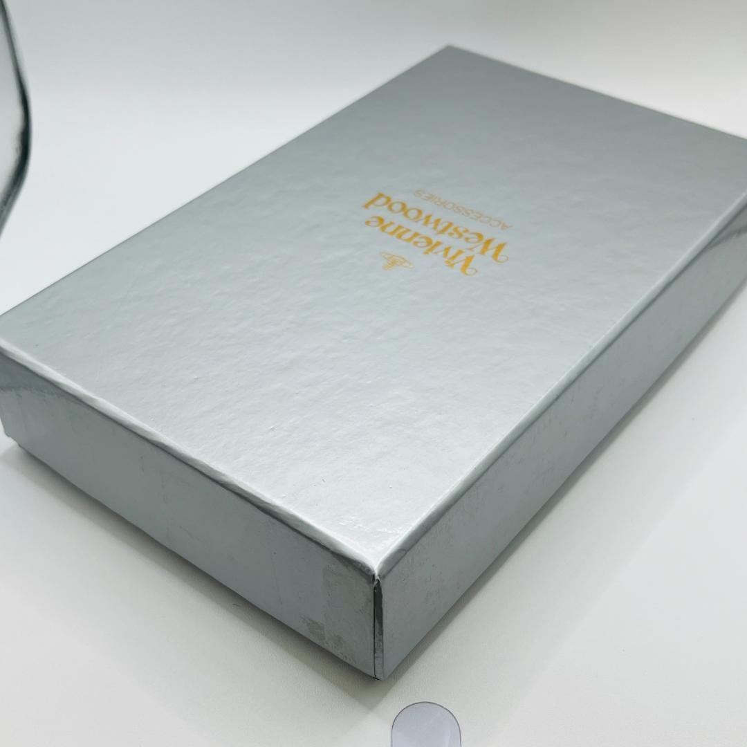 Vivienne Westwood 大特価 長財布 高級 定番 黒＆赤白 新品