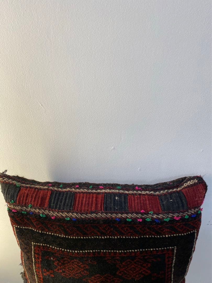 ②オールド絨毯 手織り クッション ヴィンテージ バルーチ族 トライバルラグ