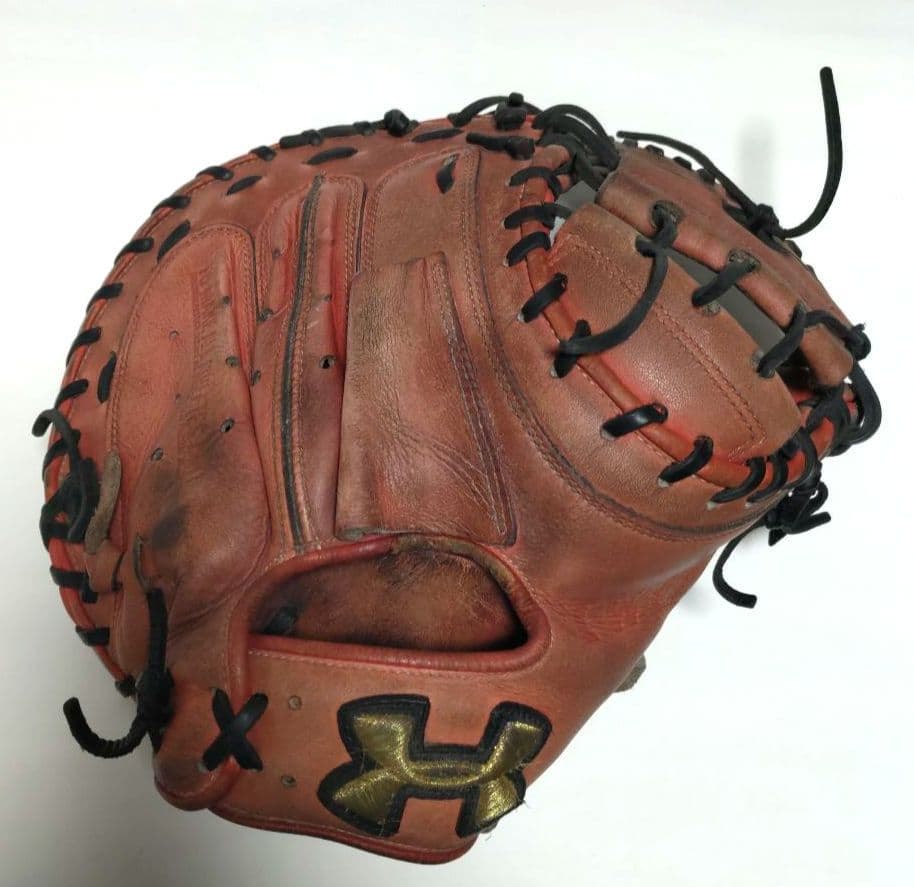 Under Armour 硬式キャッチャーミッド　オレンジ　傷や汚れあり