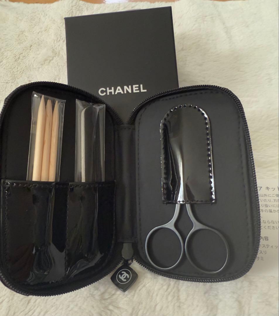 CHANELコスメ＋ノベリティ　クリスマスコフレありセット　おまけ付　中古