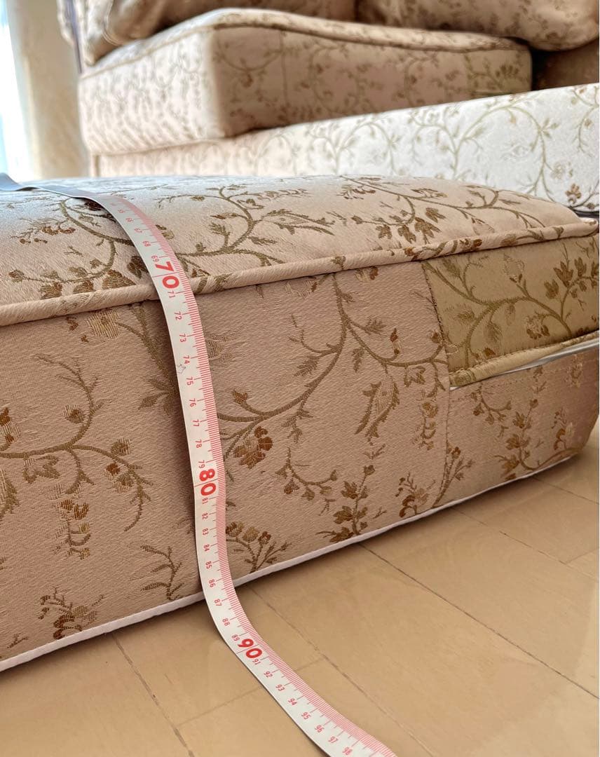 2人掛けソファ 長さ200×横幅95×高さ82㎝