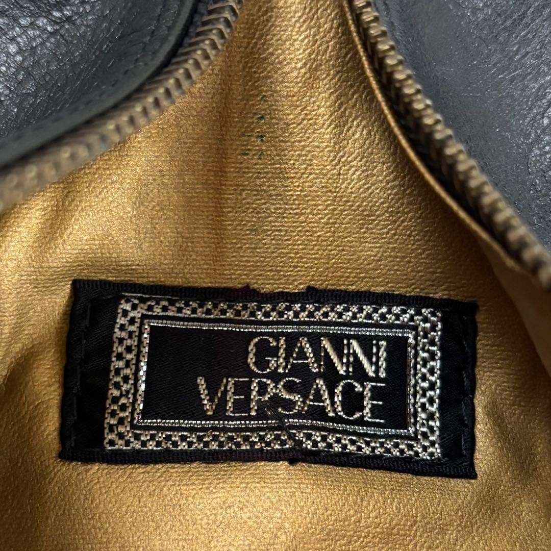 【良品】【ヴェルサーチ】メデューサ レザー ワンショルダーバッグ 黒