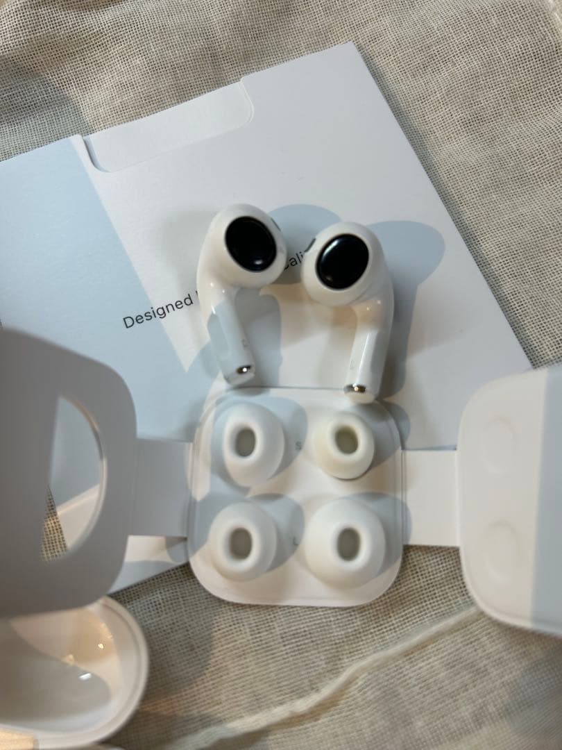 AirPods Pro 第一世代　ワイヤレス充電ケース付き