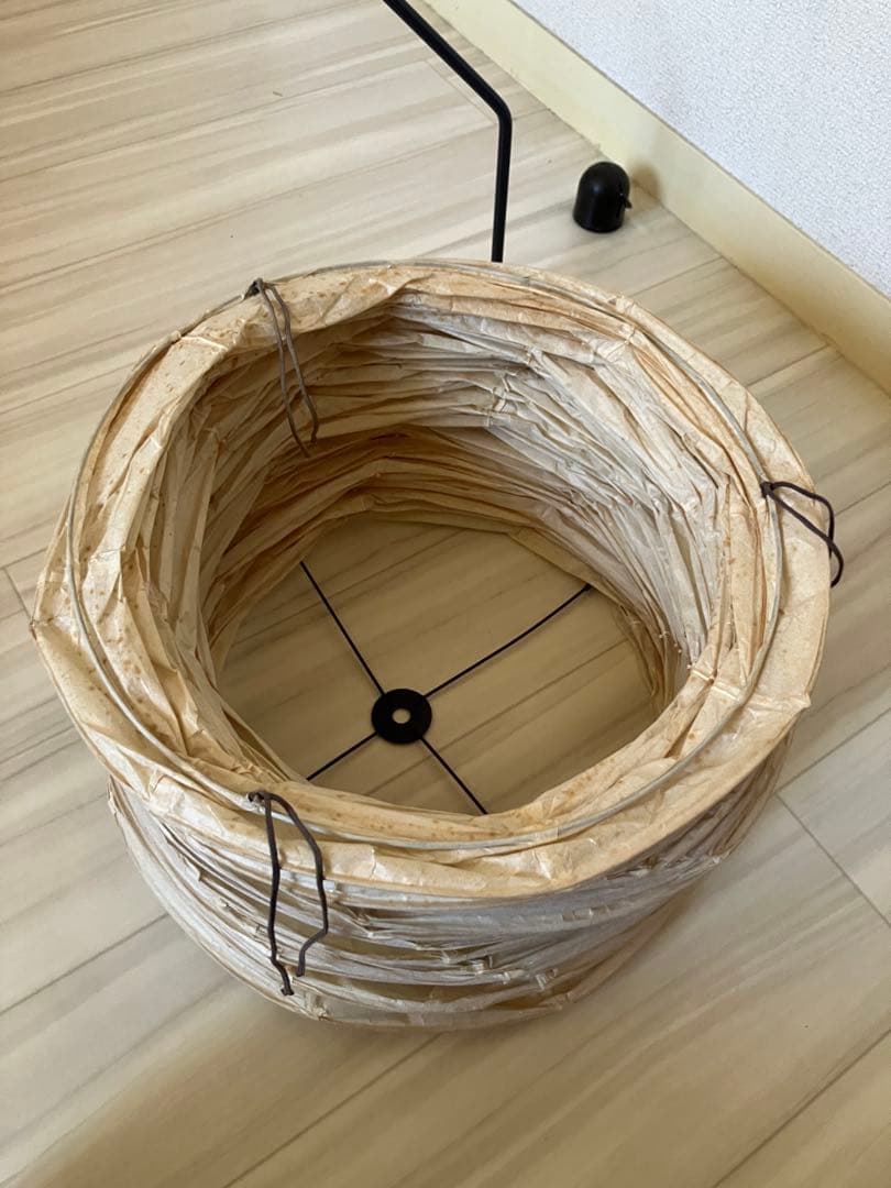 POLORED912 UF4 31N 廃盤品　イサムノグチ　アカリ