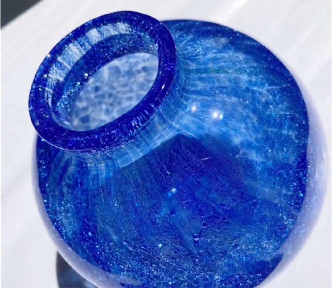 内貫入ガラス　花器　花瓶　ブルー