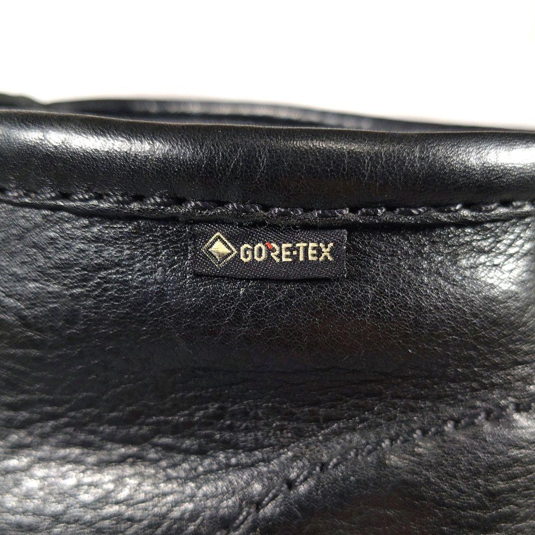 人気デザイン 美品 Clarks【26.5】Wallabee Boots GTX