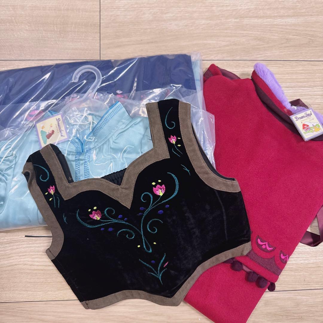 アナと雪の女王　アナ雪山ドレス　新品　130サイズ　ディズニー