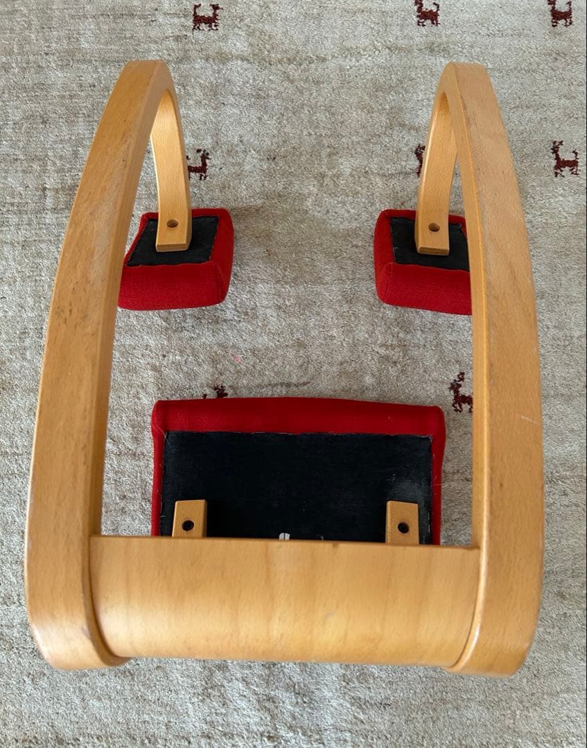 STOKKE（現Varier）のバランスチェア「バリアブル」