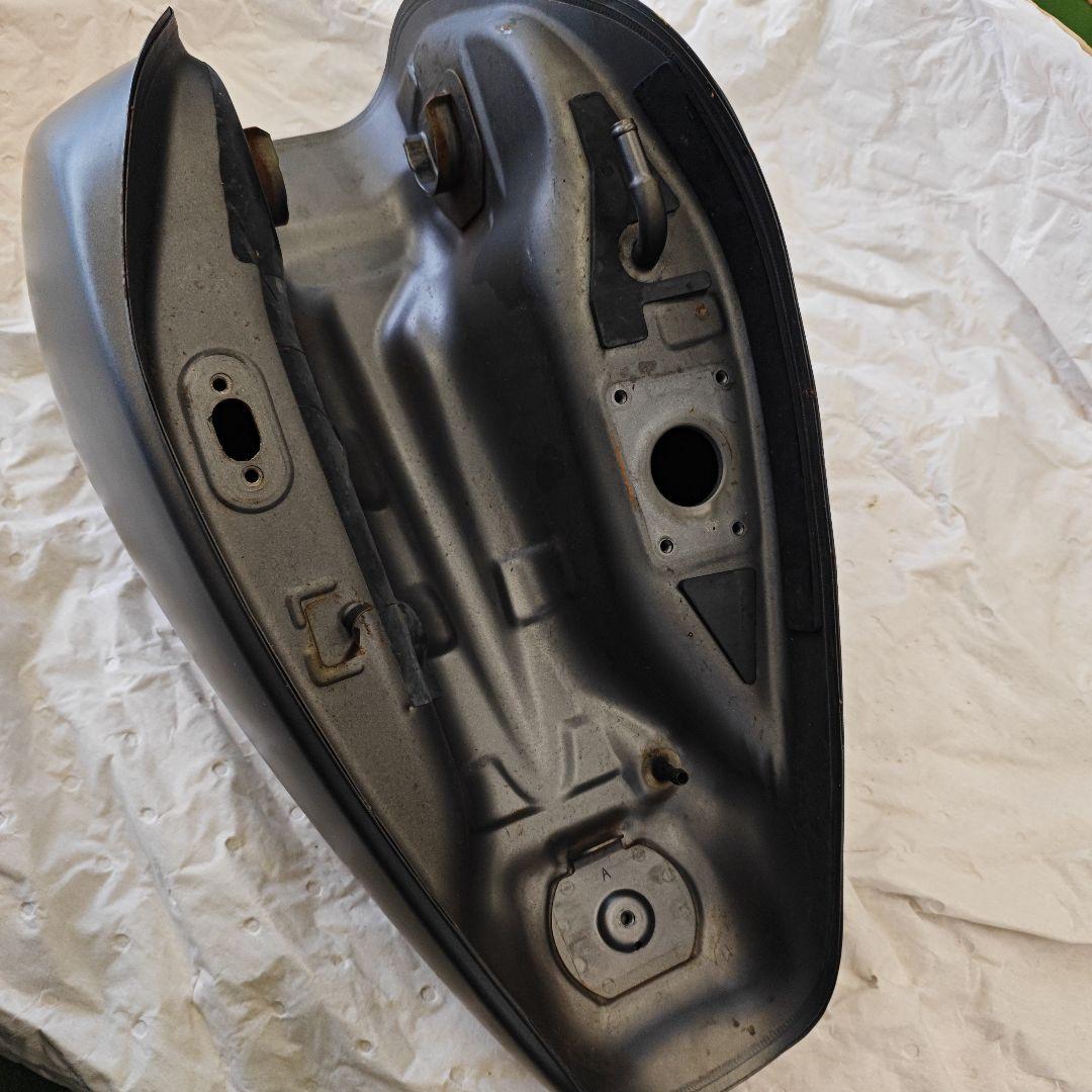 ヤマハ　ボルト950 ガソリンタンク