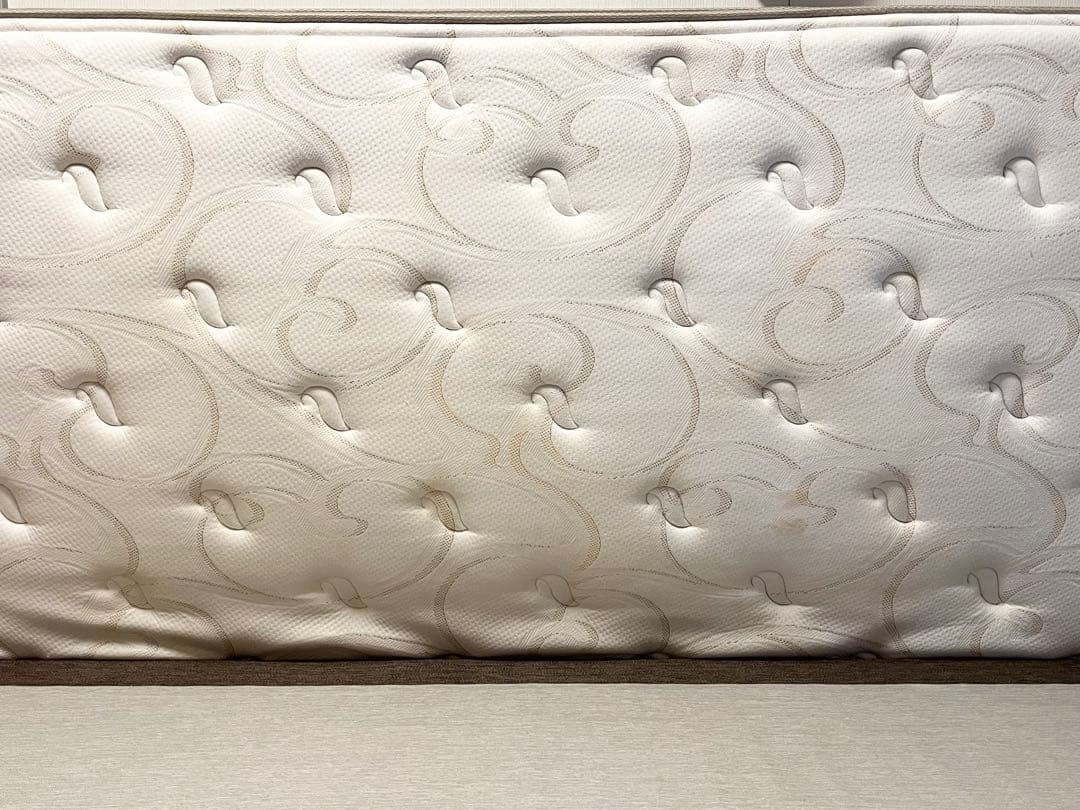 シモンズ ゴールデンバリューピロートップ　ボックススプリング　セミダブル