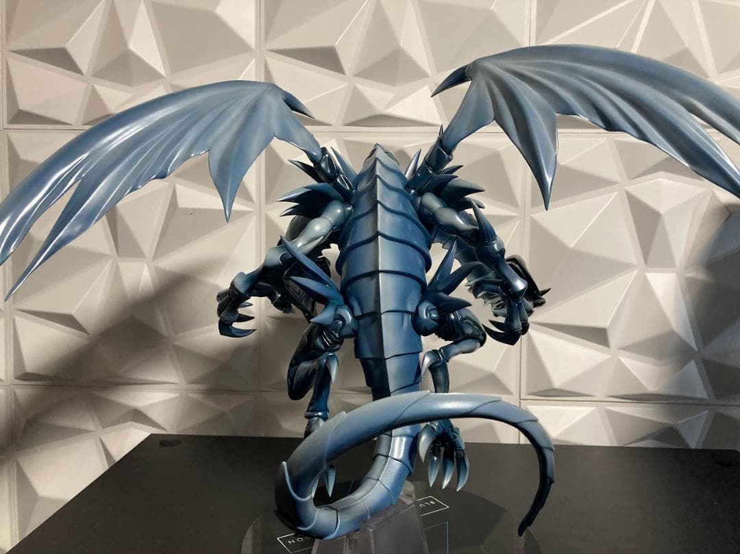 青眼の究極竜 フィギュア あみあみ　ブルーアイズ・アルティメットドラゴン