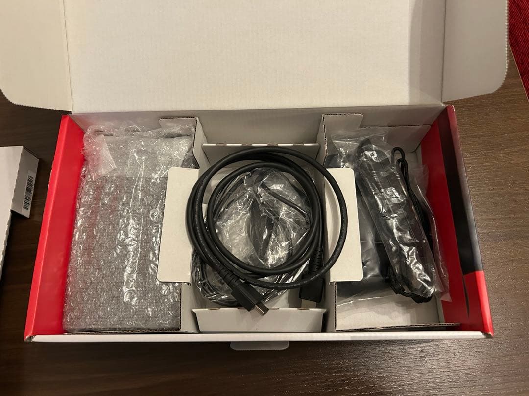 ニンテンドースイッチ　バッテリー強化版　本体