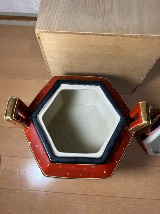 568 九谷焼　時代物　香炉　獅子　鶴　花紋　古美術品　金彩