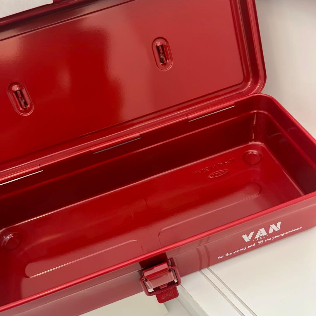 VAN小物入れ➕最新のステッカー♪