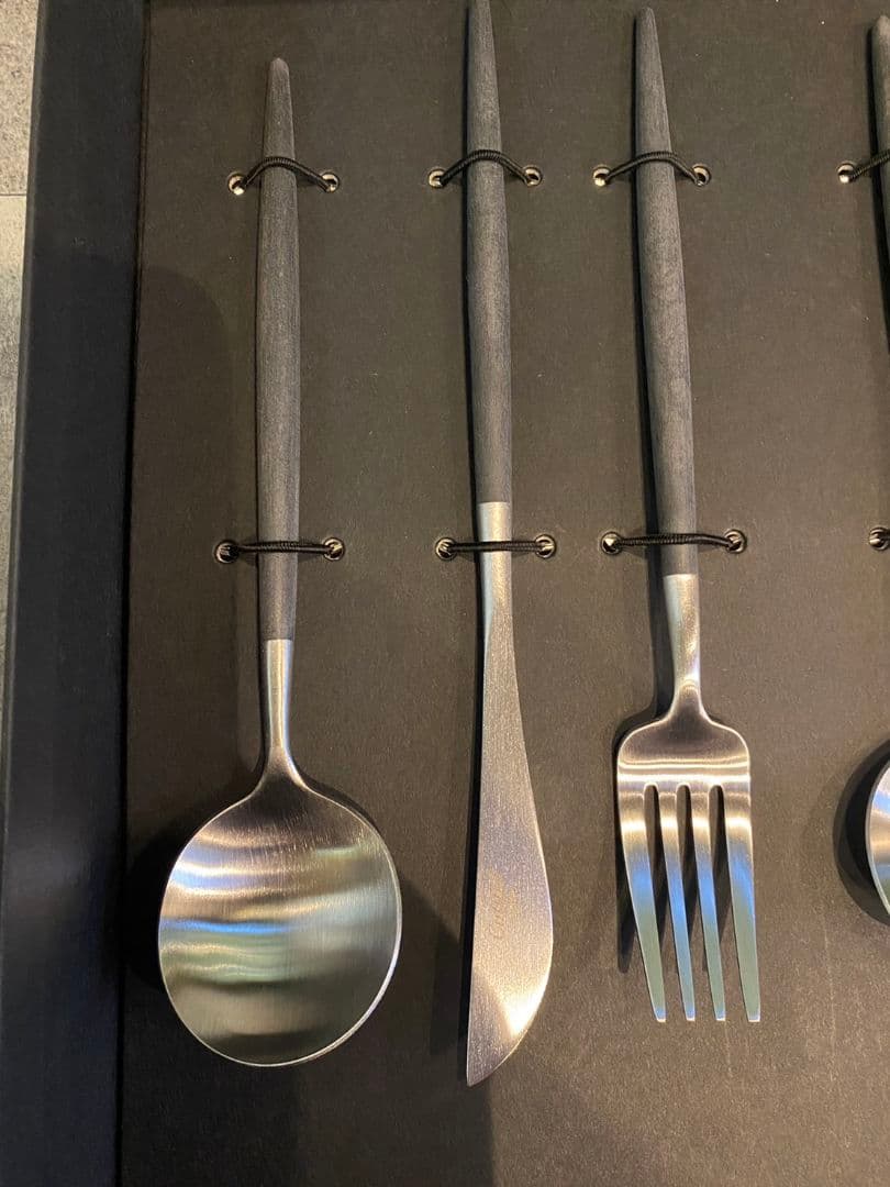 未使用品　Cutipol カトラリーセット ブラック