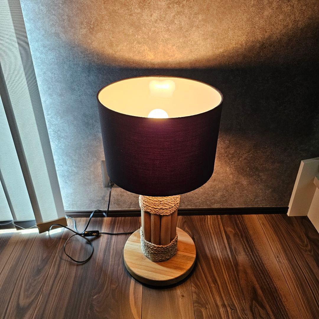 木製フロアスタンドランプ ロープ装飾付き