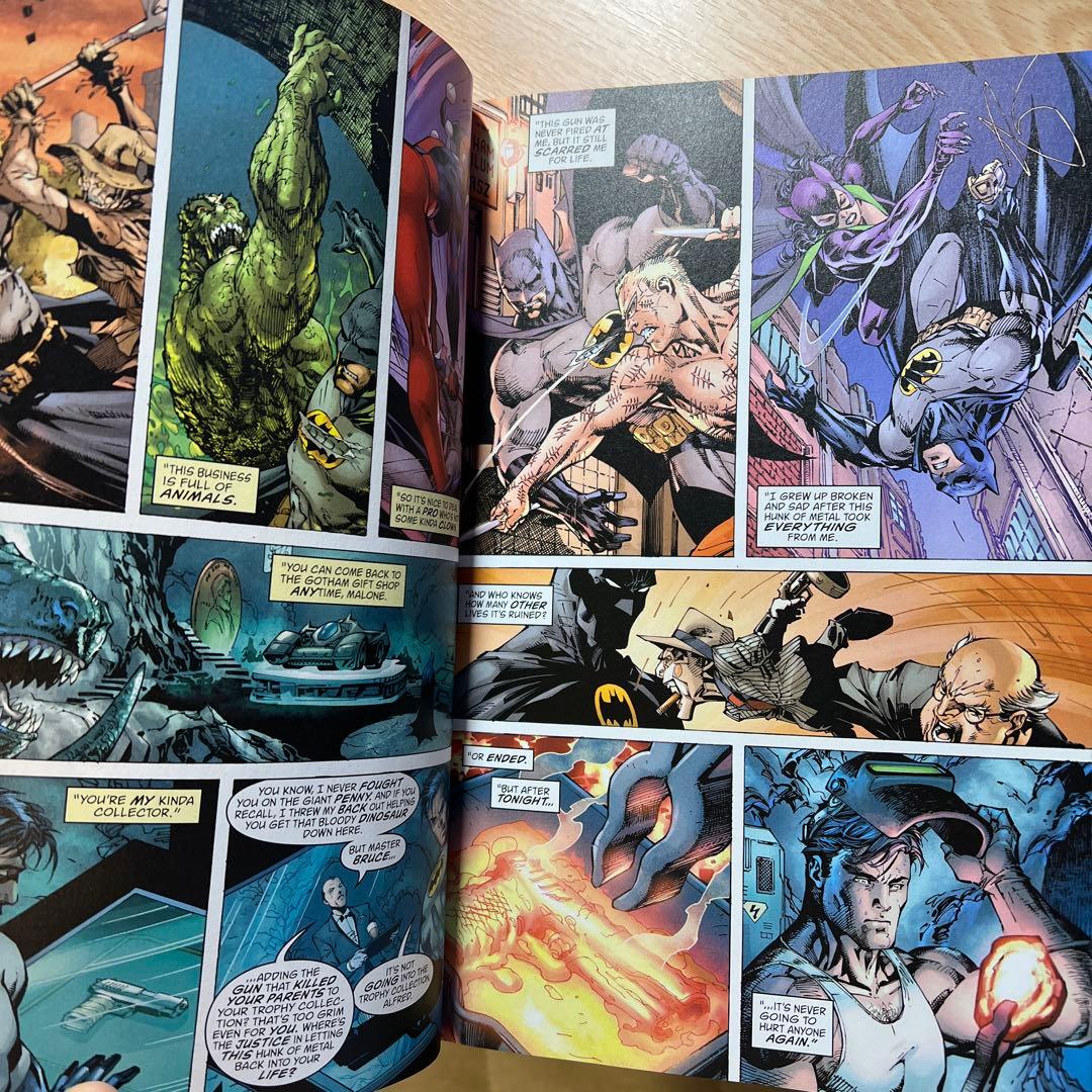 BATMAN 80 YEARS OF THE BAT FAMILY バットマン