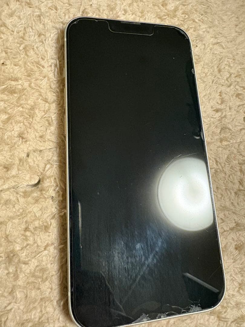 Apple iPhone 13 本体 美品