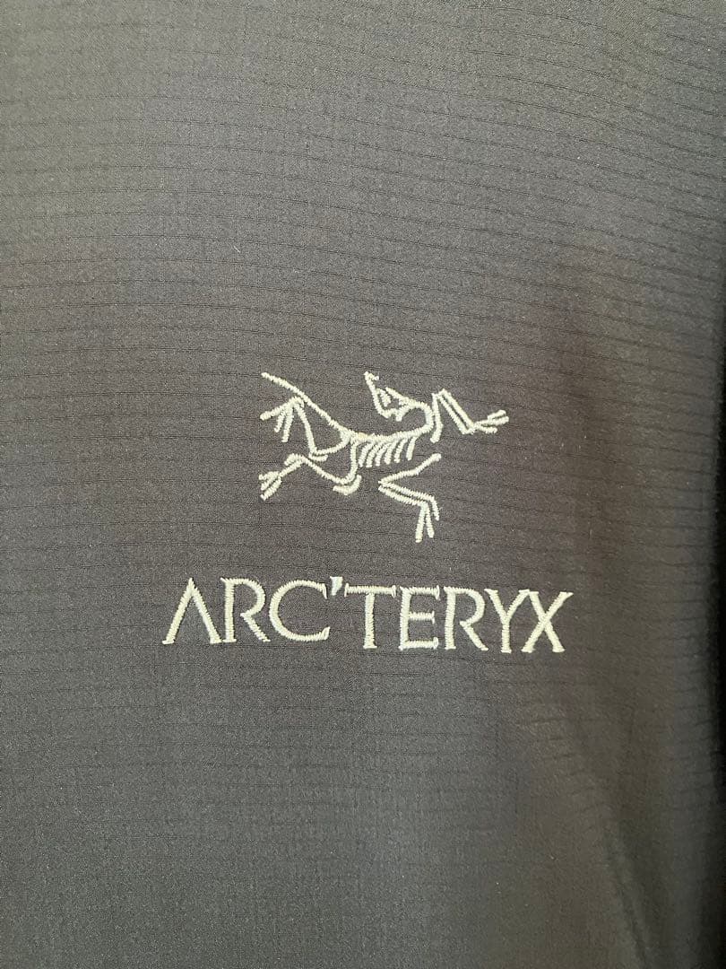 アークテリクス　アトムARフーディー　M