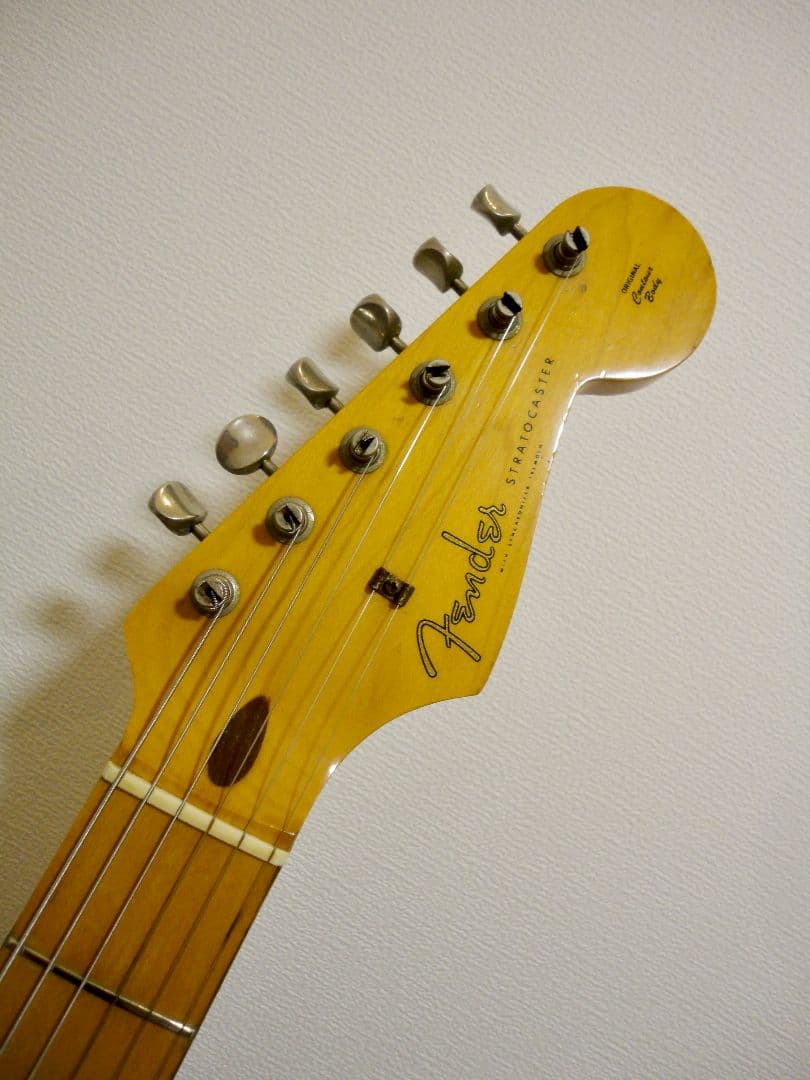 【メンテ済】Fender Japan ストラトキャスター Jシリアル st57