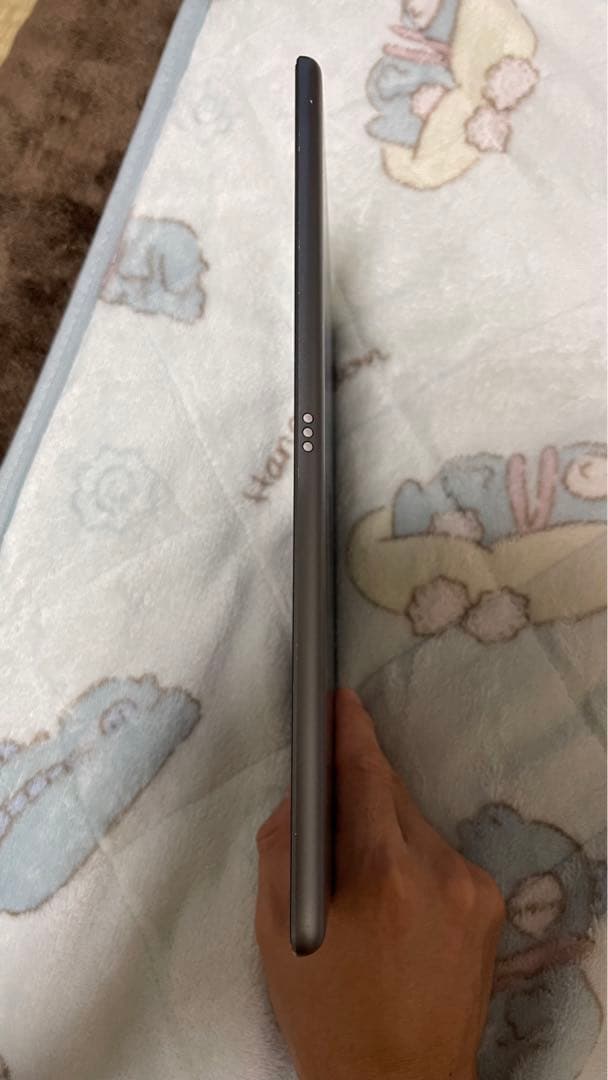 iPad 第8世代 10.2インチ 32GB Wi-Fiモデル中古 動作良好