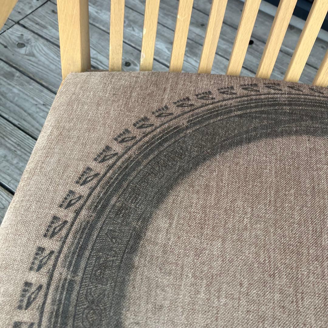 ① 北欧レトロ アダル セージ アームチェア 無垢材 木製椅子 ダイニングチェア