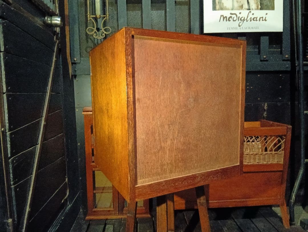 1960's　チーク材　突板　カッパーハンドル　ウッド　レコード　キャビネット