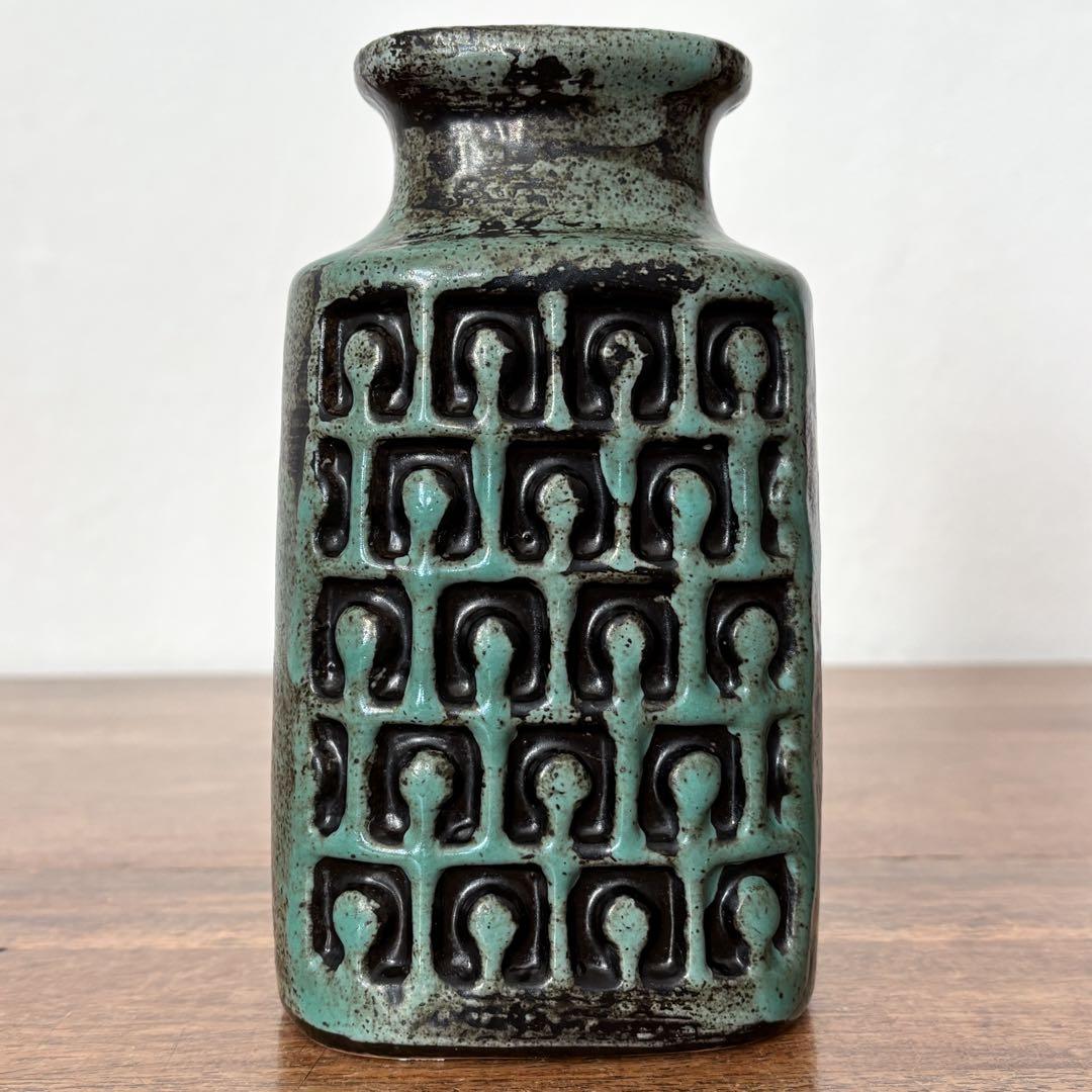 【東ドイツ Haldenslebenの花瓶】ヴィンテージ 409