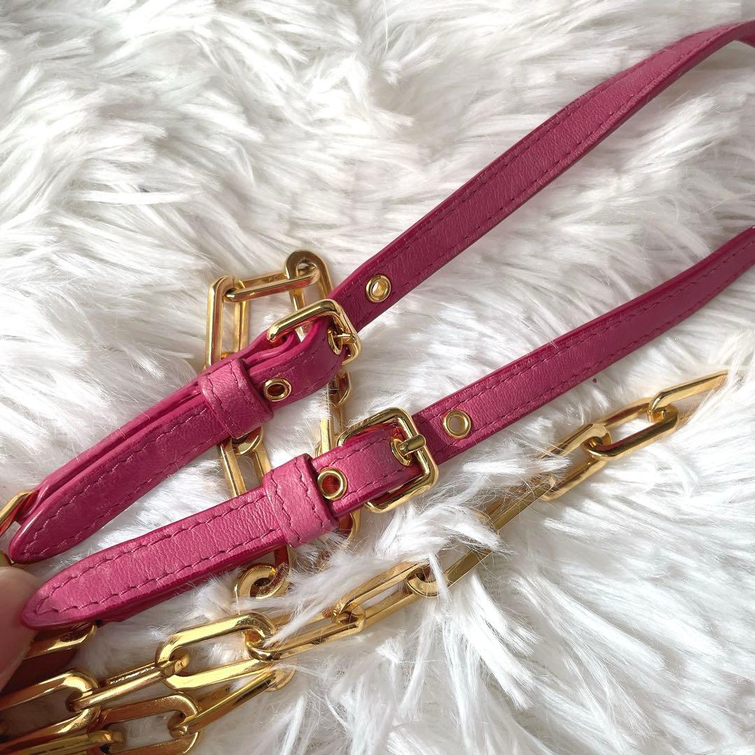 希少⭐︎miumiu マテラッセ ピンク チェーンショルダー付き ウォレット