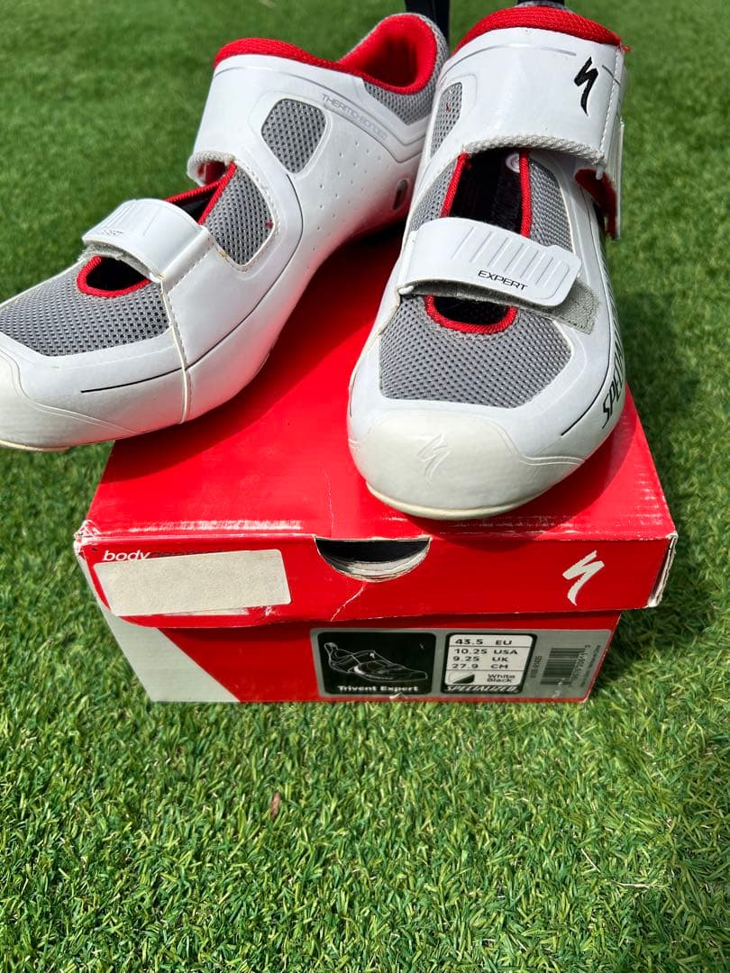 美品 ★トラアス★ スペシャライズド シューズ 27.9cm