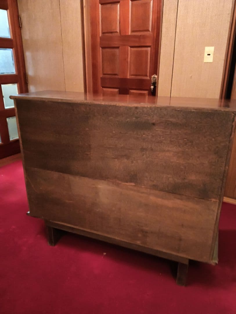 ダークブラウン　赤っぽいウッド ガラス扉キャビネット　昭和　レトロ　ビンテージ