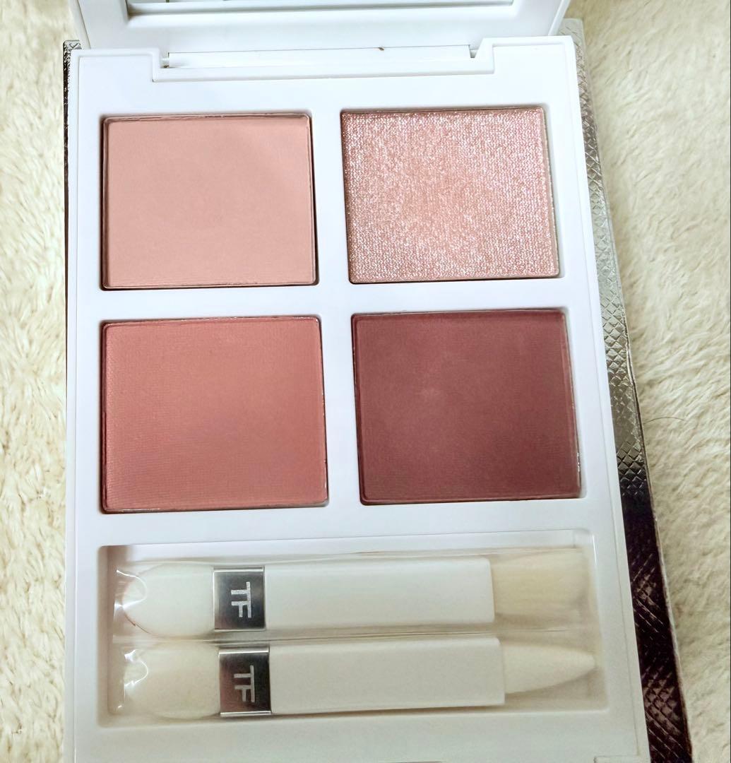 トムフォード　ソレイユアイカラークォード　シャレーミンク