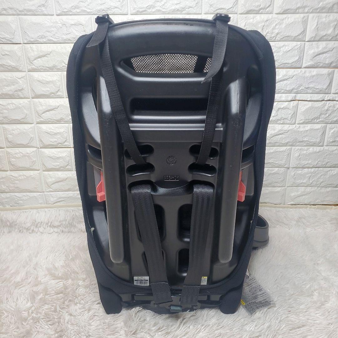 Combi コンビ ジョイトリップ エアスルー GG ブラック ジュニアシート