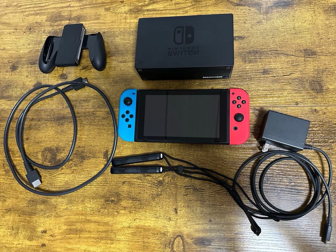 Nintendo Switch ネオンブルー・レッド本体