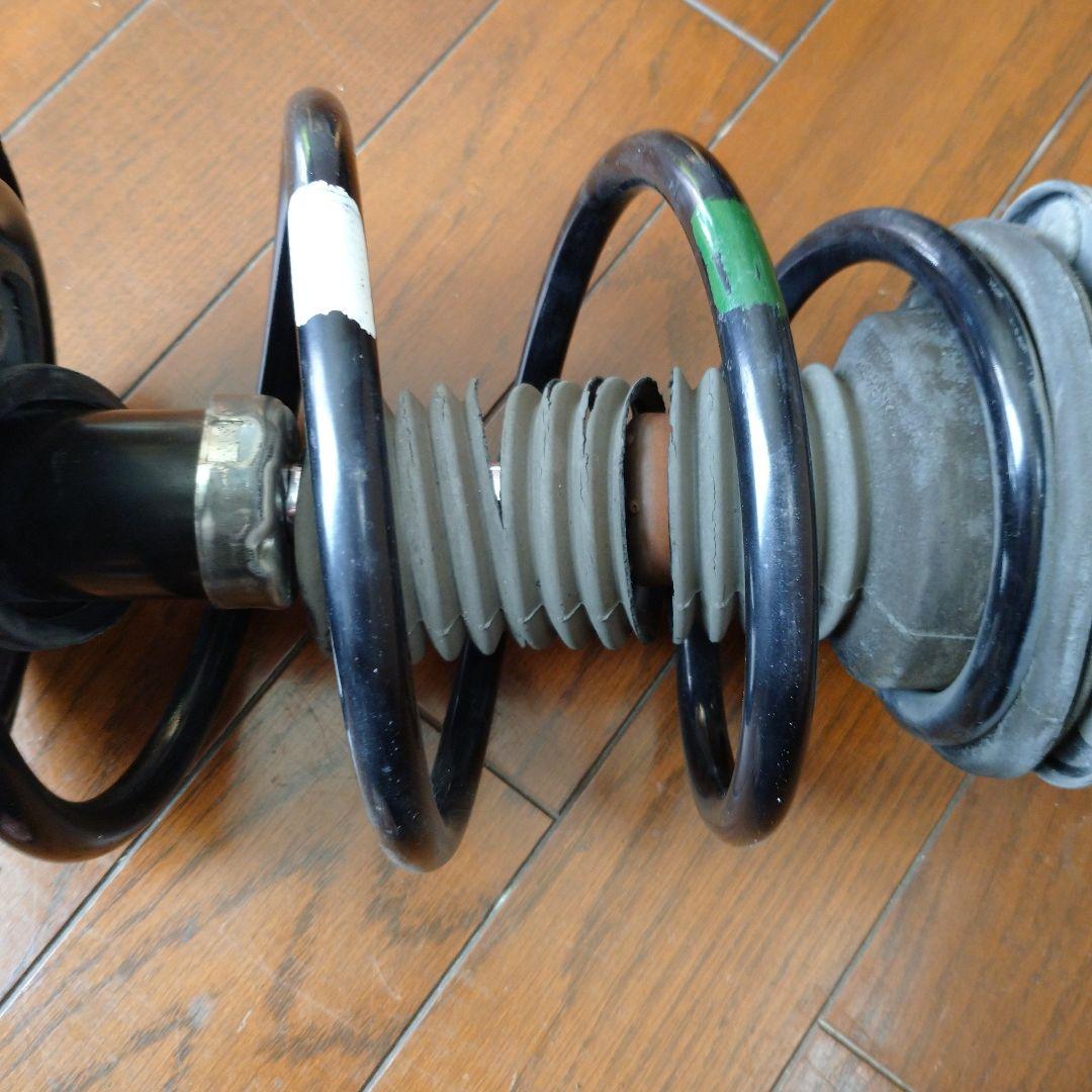 20アルファード ヴェルファイア純正 ショック ブソーバー サスペンション右