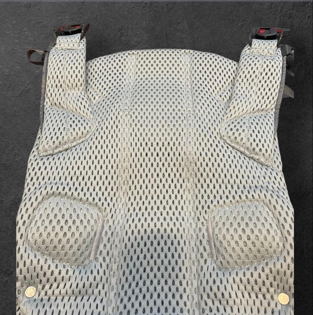 【ベビービョルン】♡極美品♡BabyBjörnワンカイエアー (グレーベージュ)