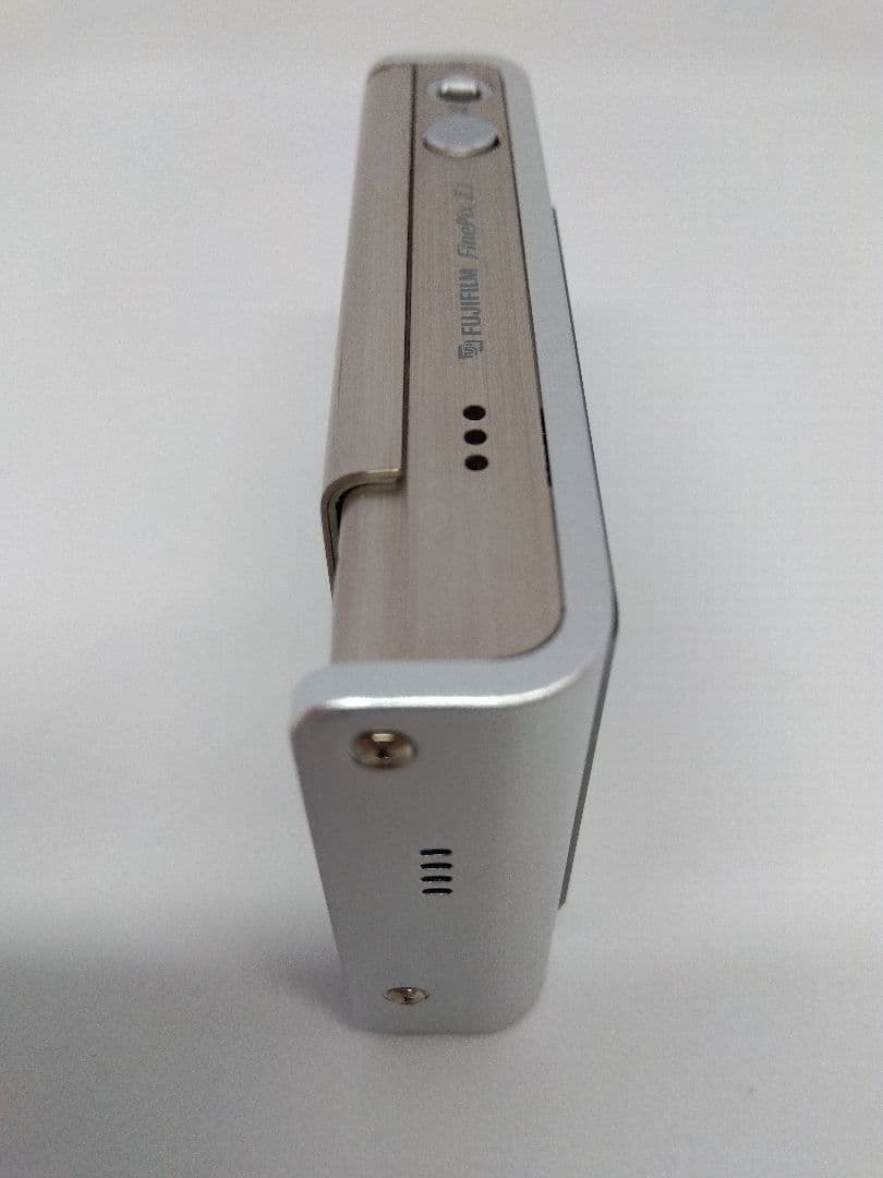 FUJIFILM FINEFIX Z2 シルバー
