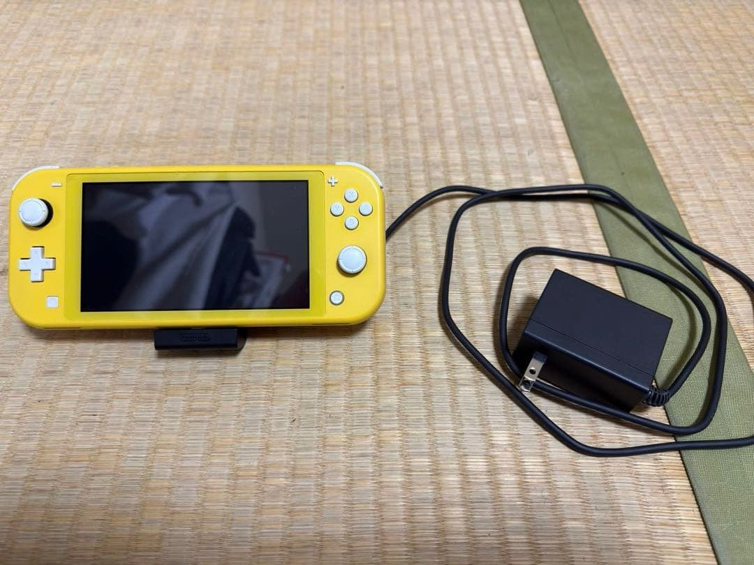 Switch Lite本体 充電スタンド スーパーマリオRPGパッケージ版