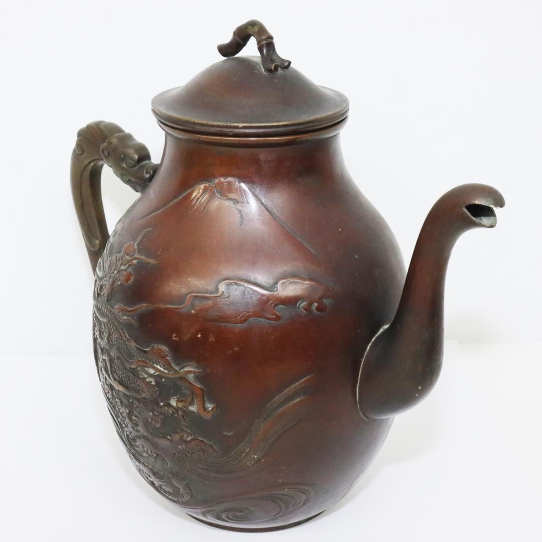 昌晴正 銅波龍彫刻水注