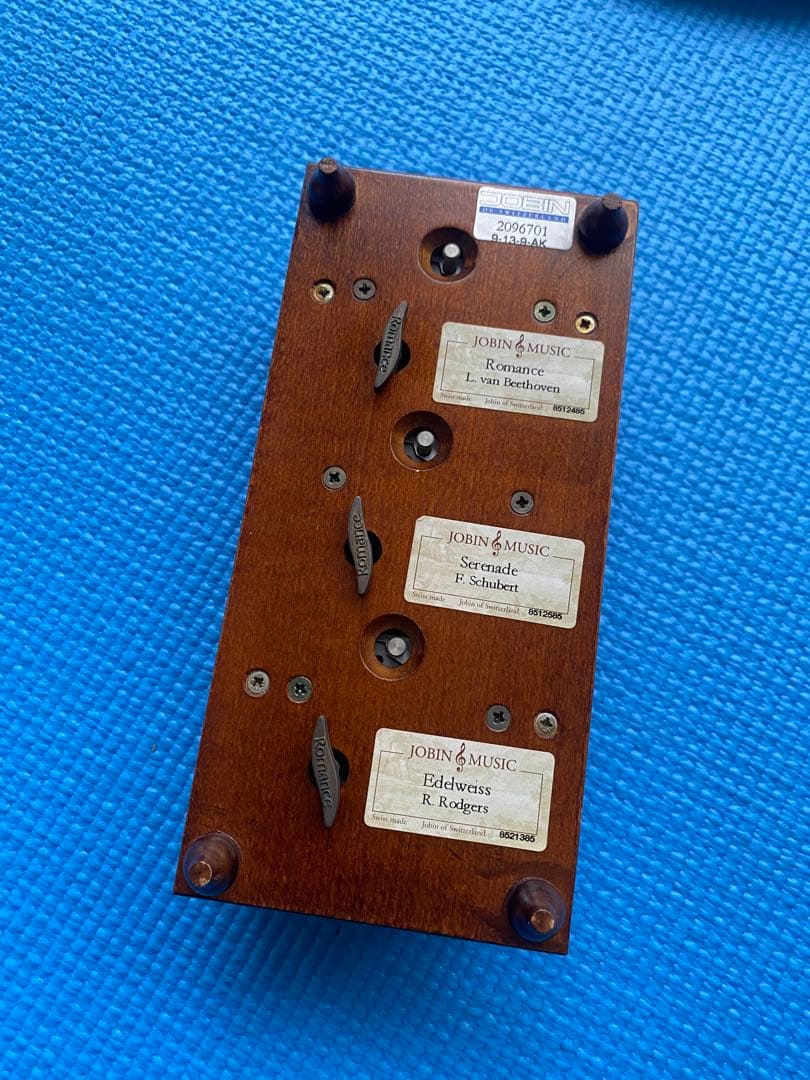 JOBIN OF SWIZERLAND オルゴール　３曲入　スイス製