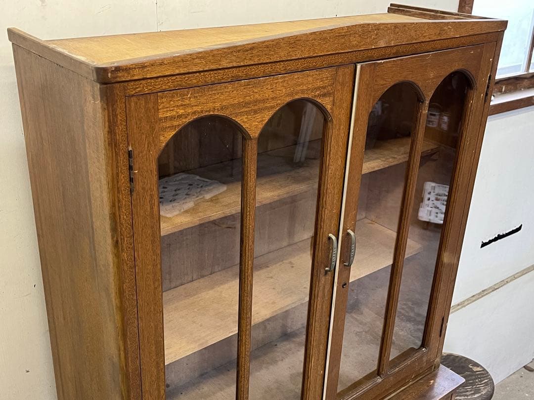 d*u様 レトロ水屋箪笥 アンティーク食器棚 木製ガラス戸棚 モールガラスキャビ