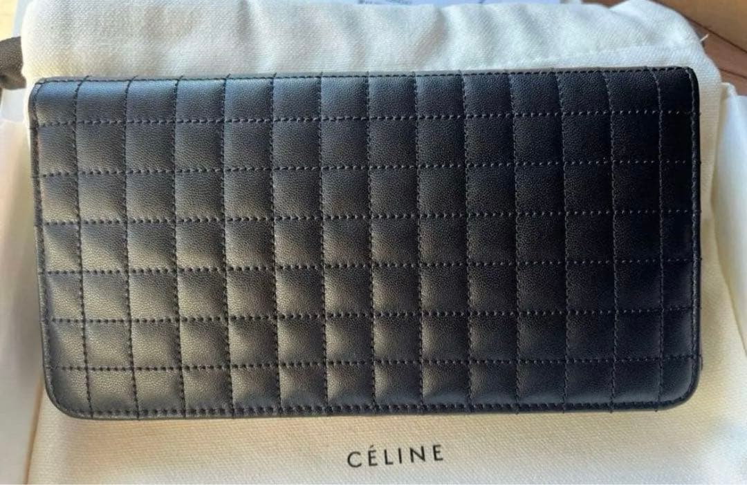 CELINE キルティング ブラック長財布