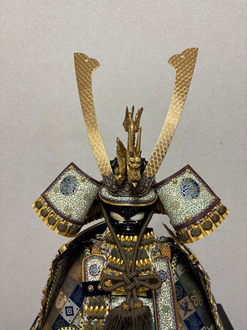 五月人形 武士の鎧 (社団法人日本ひな人形協会会長賞受賞作品)