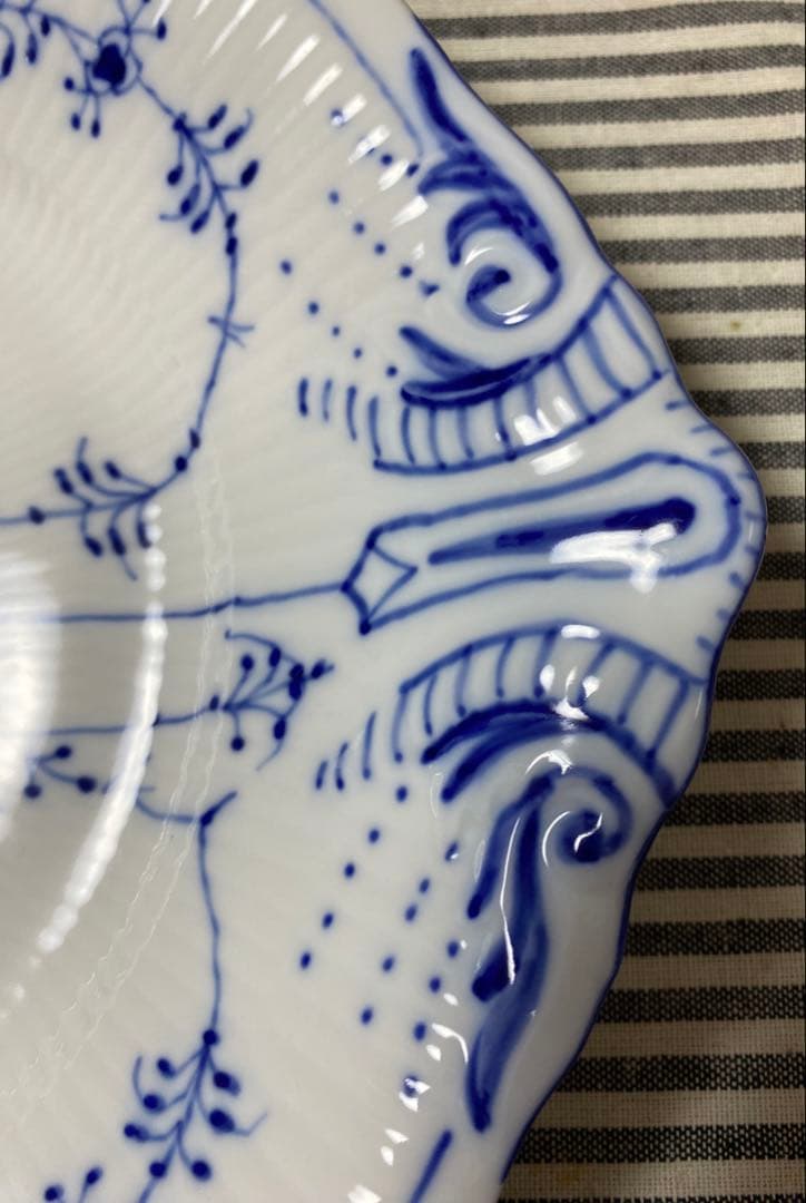 レアロイヤルコペンハーゲン ブルーフルーテッドプレイン 31cm耳付きプレート