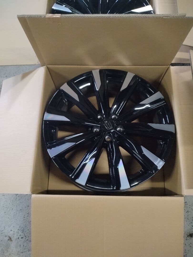 クラウンクロスオーバーRS純正ホイール　21インチ4本セット