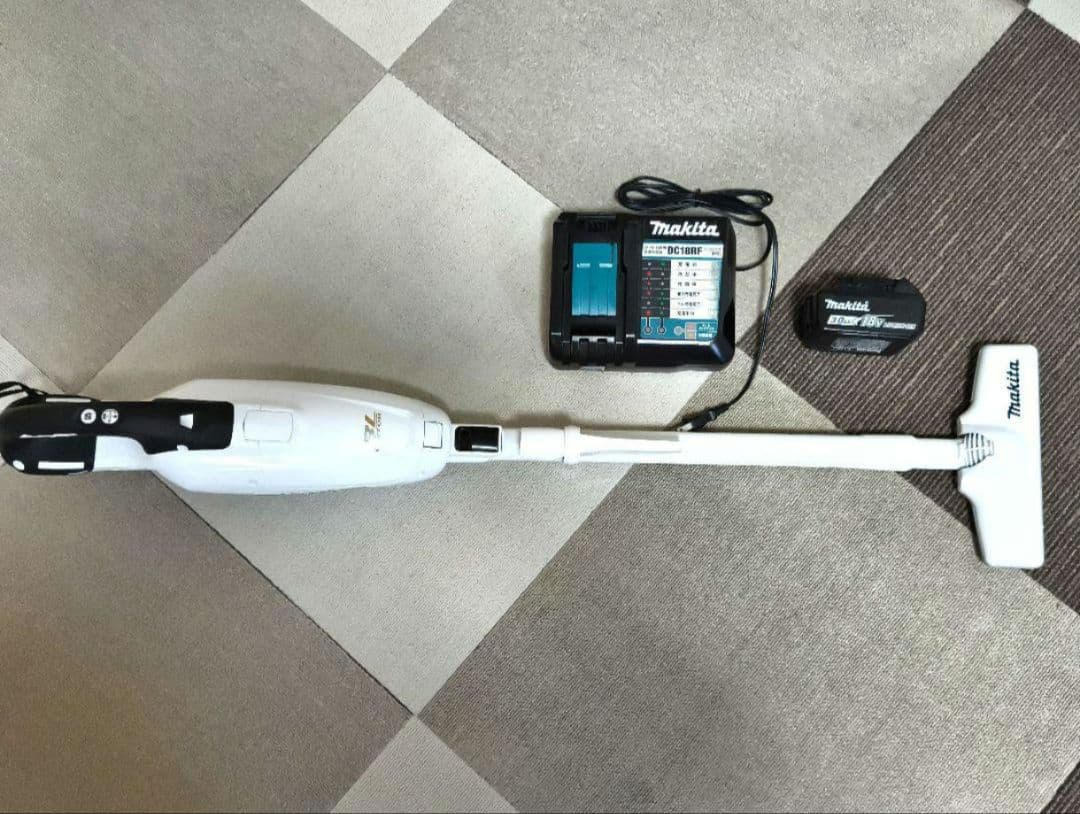 美品【土日限定お値下げ】マキタ掃除機CL282FD 18vバッテリー/急速充電器