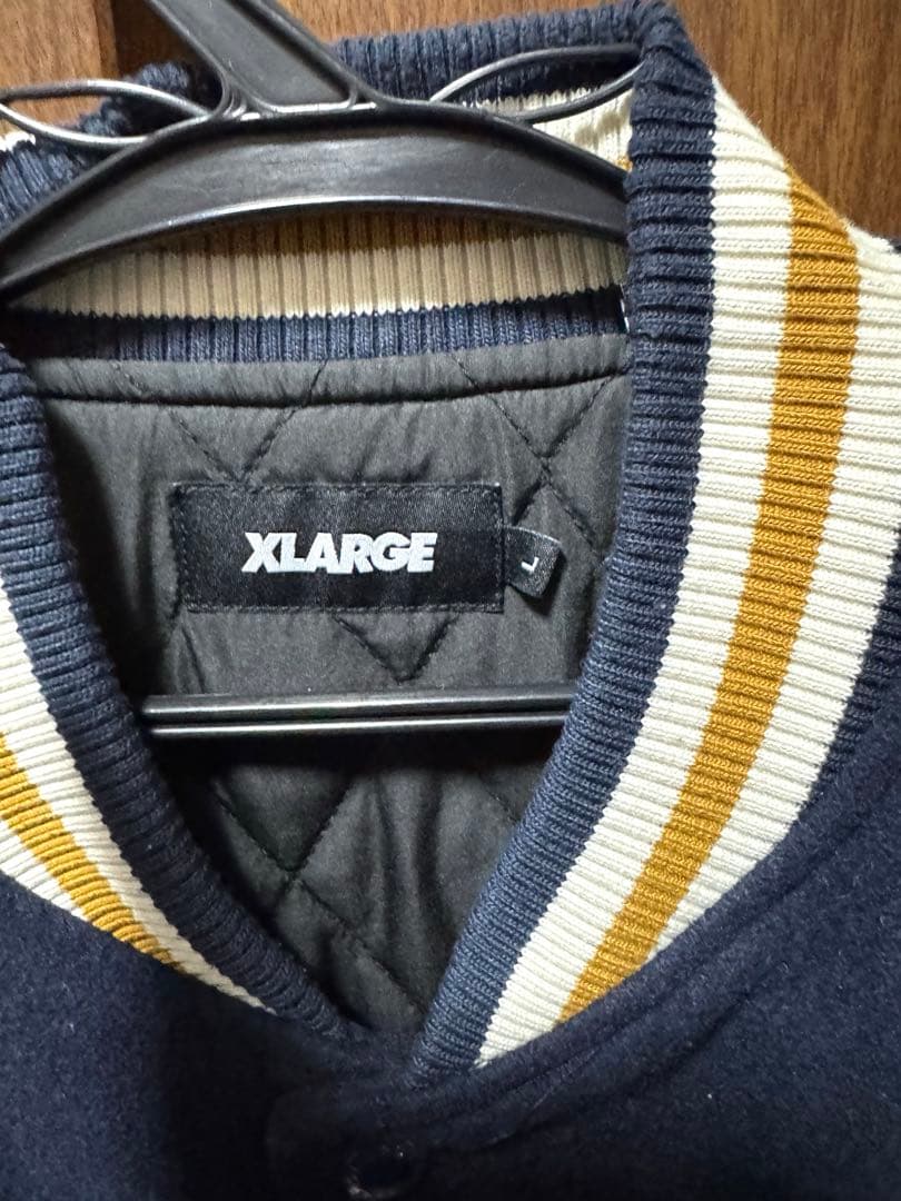 XLARGE ネイビー ホワイト スタジャン L